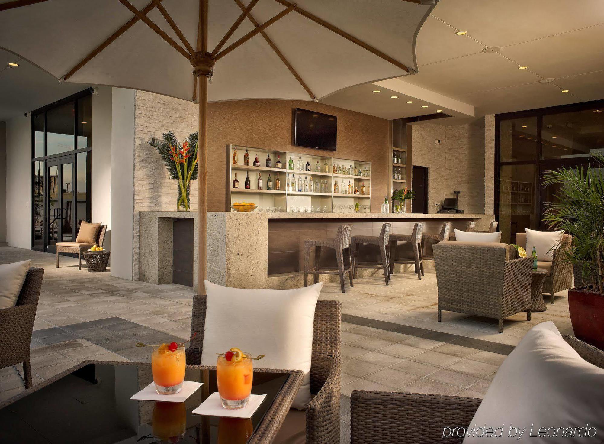 โรงแรมอีบี ไมอามี แอร์พอร์ต Miami Springs ภายนอก รูปภาพ
