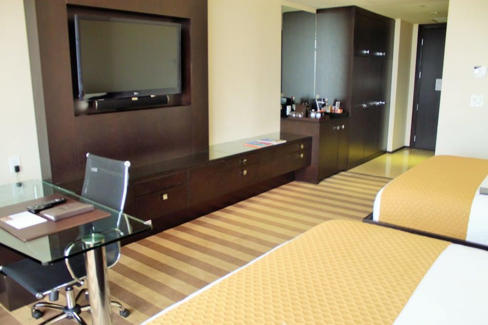 โรงแรมอีบี ไมอามี แอร์พอร์ต Miami Springs ภายนอก รูปภาพ
